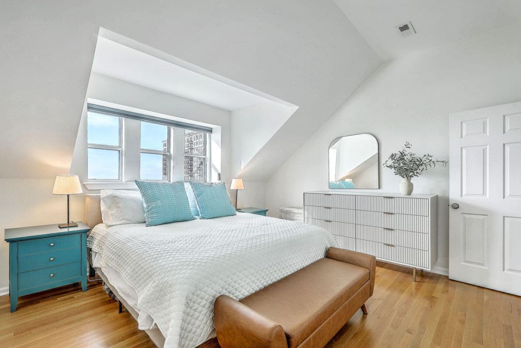 55 Ashley Avenue Photo 12