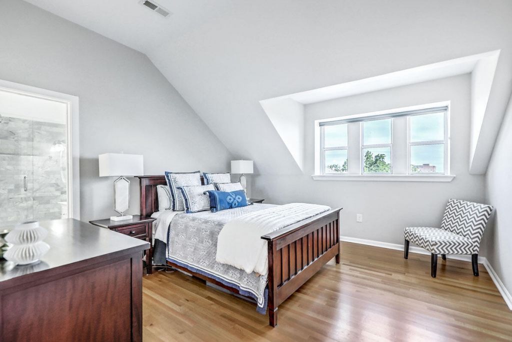 55 Ashley Avenue Photo 17