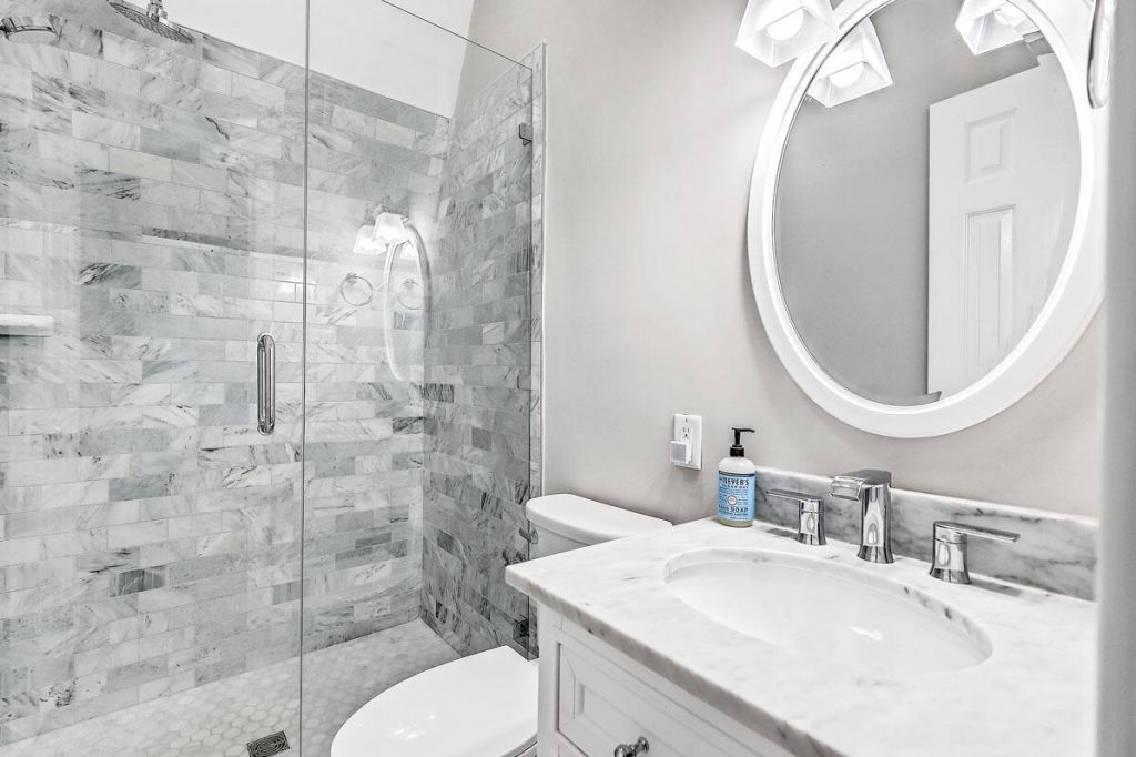 55 Ashley Avenue Photo 19