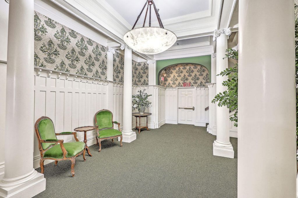 55 Ashley Avenue Photo 24