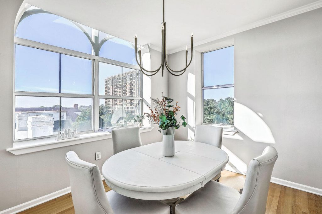 55 Ashley Avenue Photo 5