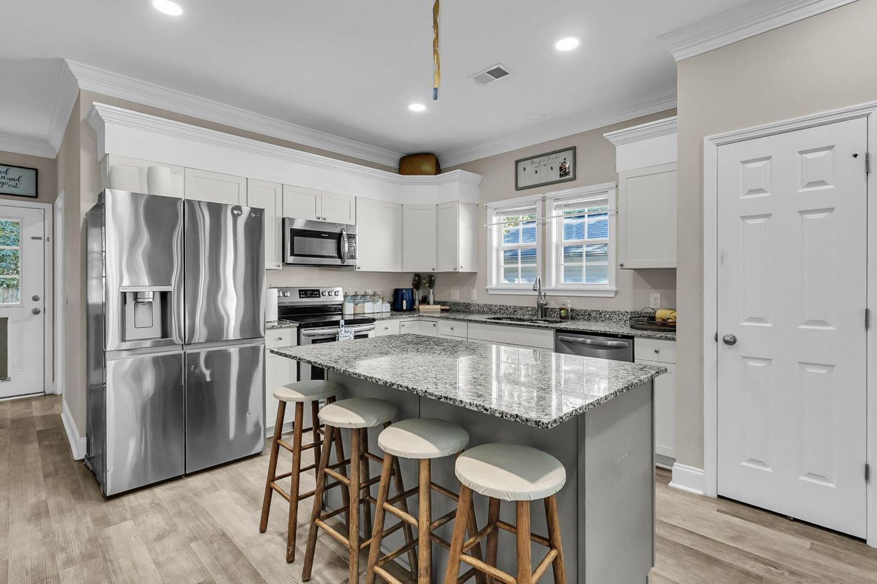 407 Jenna Lane Photo 13