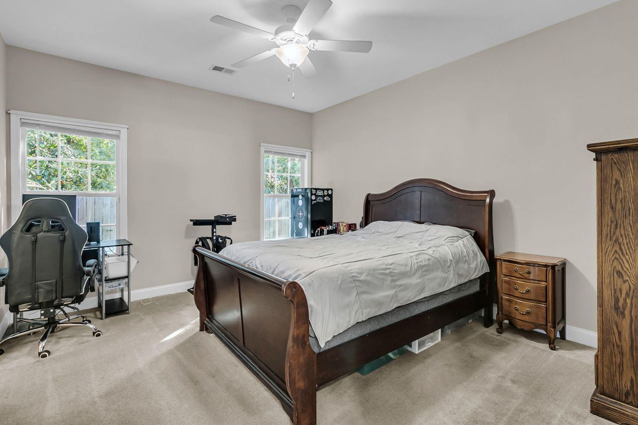 407 Jenna Lane Photo 18