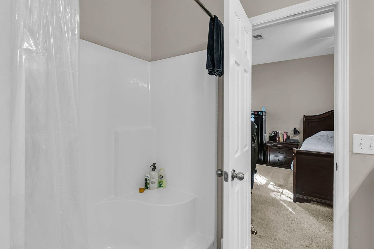 407 Jenna Lane Photo 23