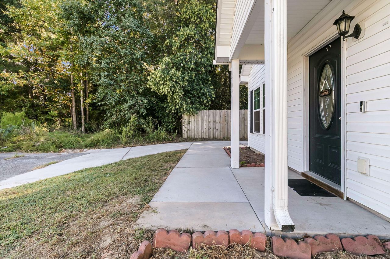 407 Jenna Lane Photo 5