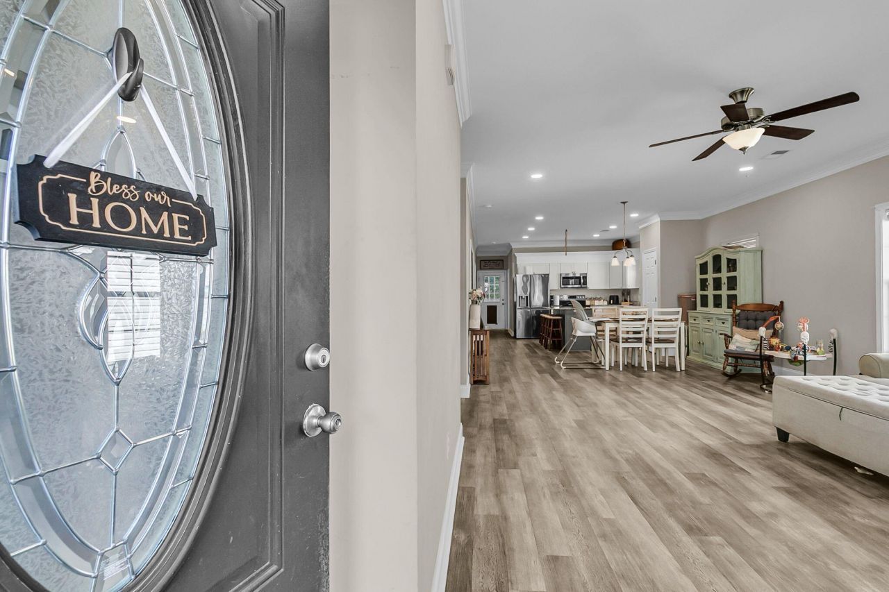 407 Jenna Lane Photo 6