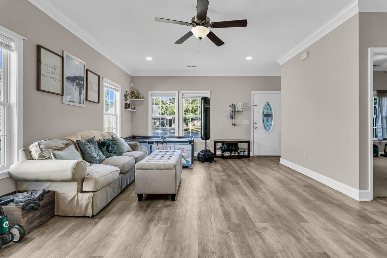 407 Jenna Lane Photo 9