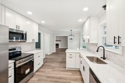 2958 Duren Court photo 4