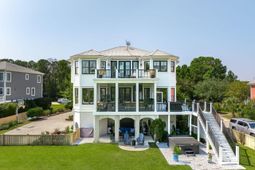 1212 Winding Creek Court photo 4