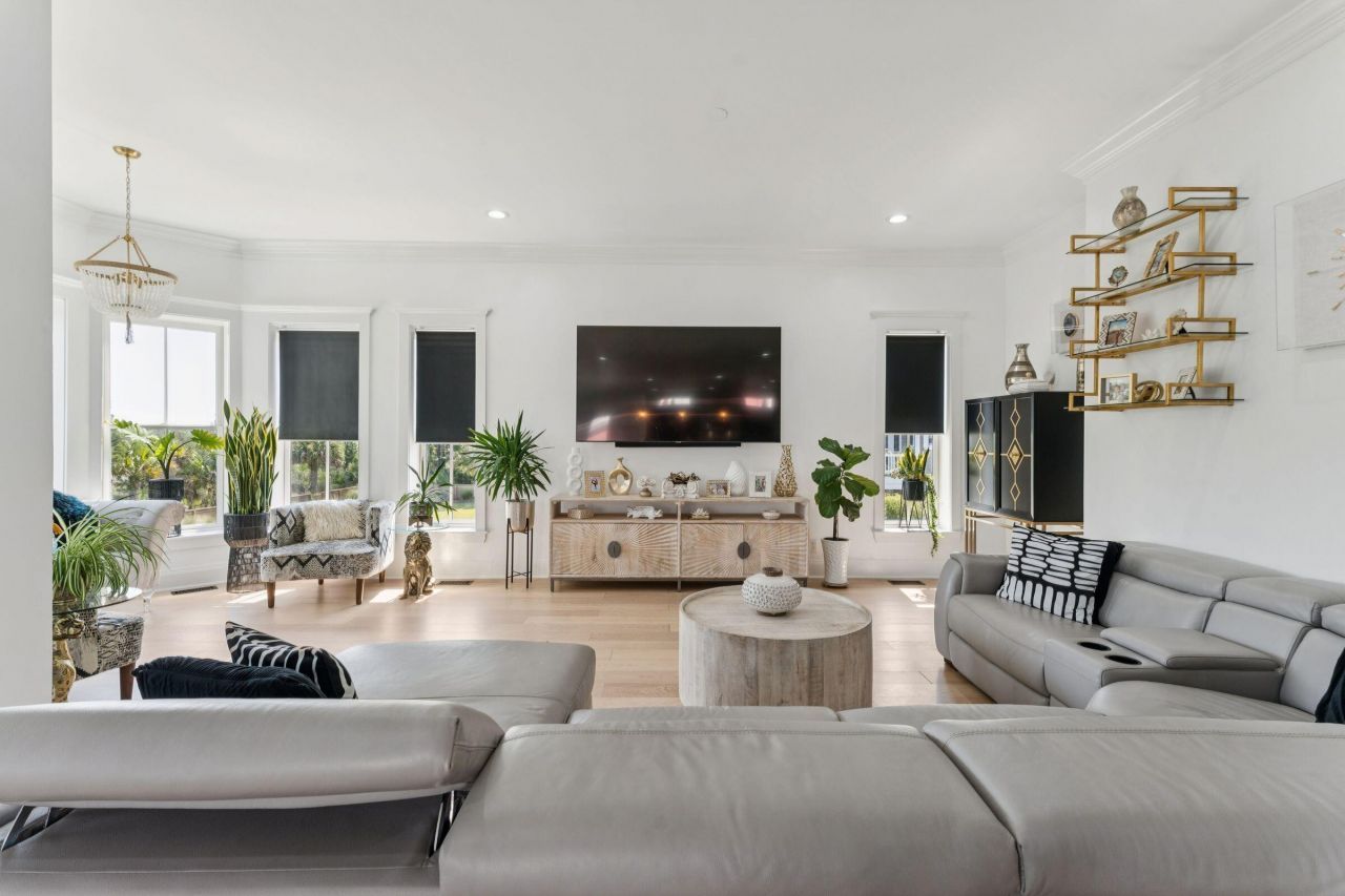 1212 Winding Creek Court Photo 9