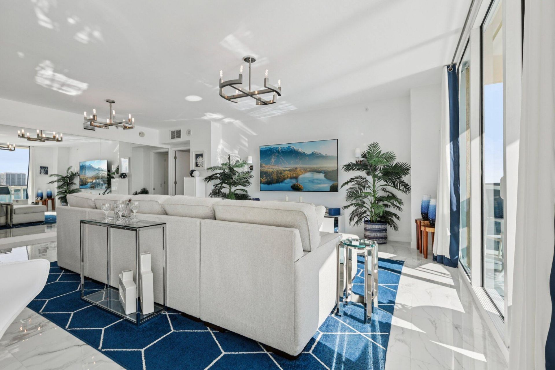 2640 Lake Shore Drive, Unit 507, Riviera Beach, FL 33404 Photo