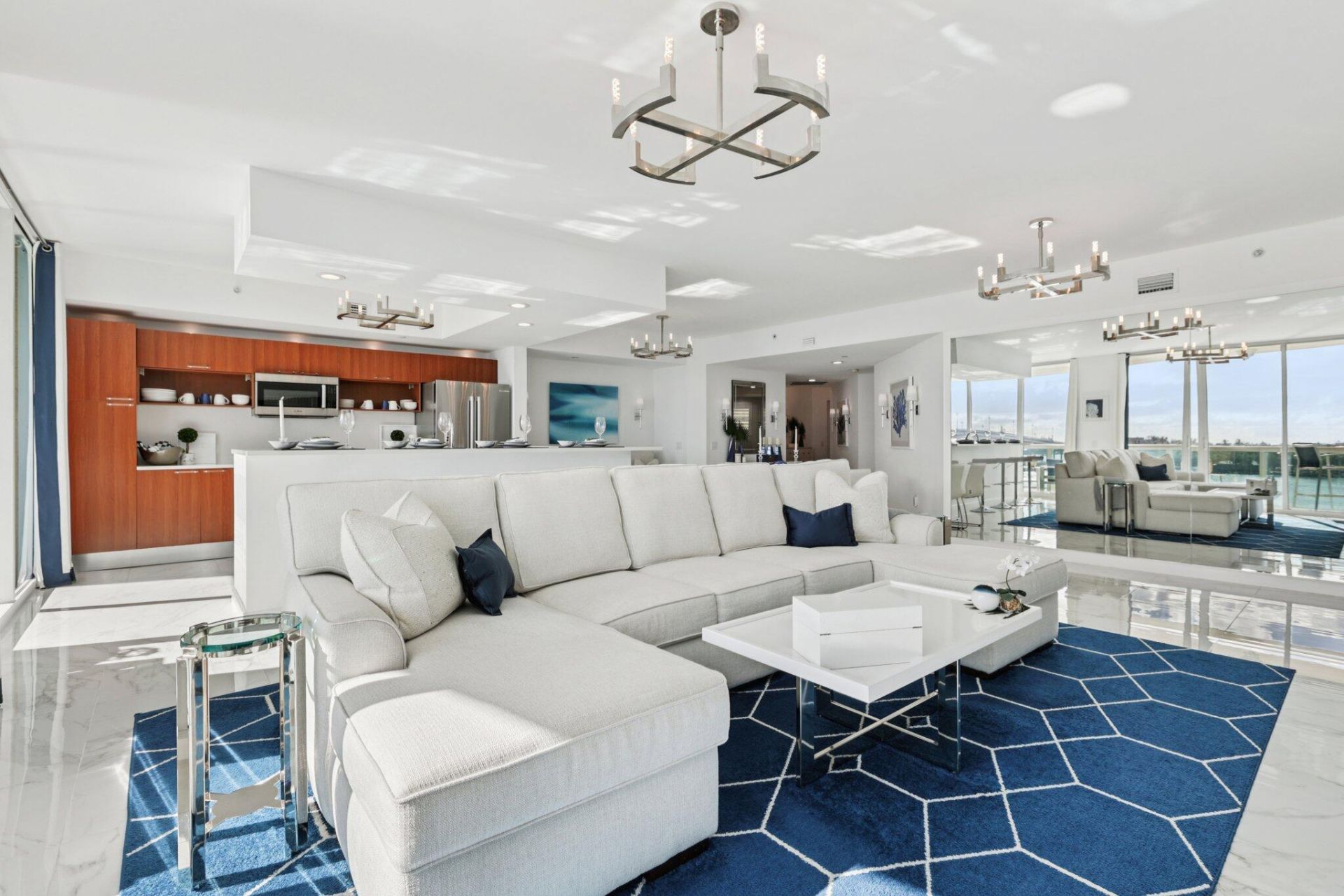 2640 Lake Shore Drive, Unit 507, Riviera Beach, FL 33404 Photo