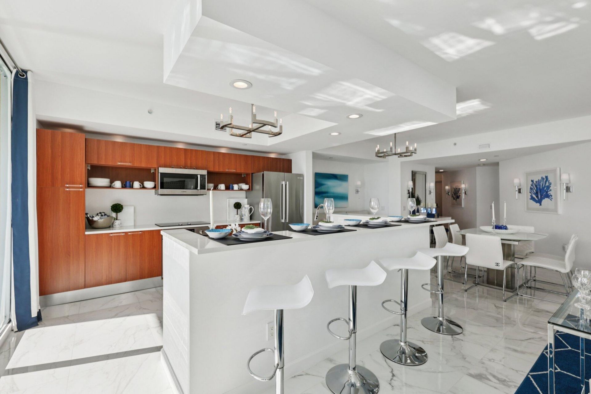 2640 Lake Shore Drive, Unit 507, Riviera Beach, FL 33404 Photo