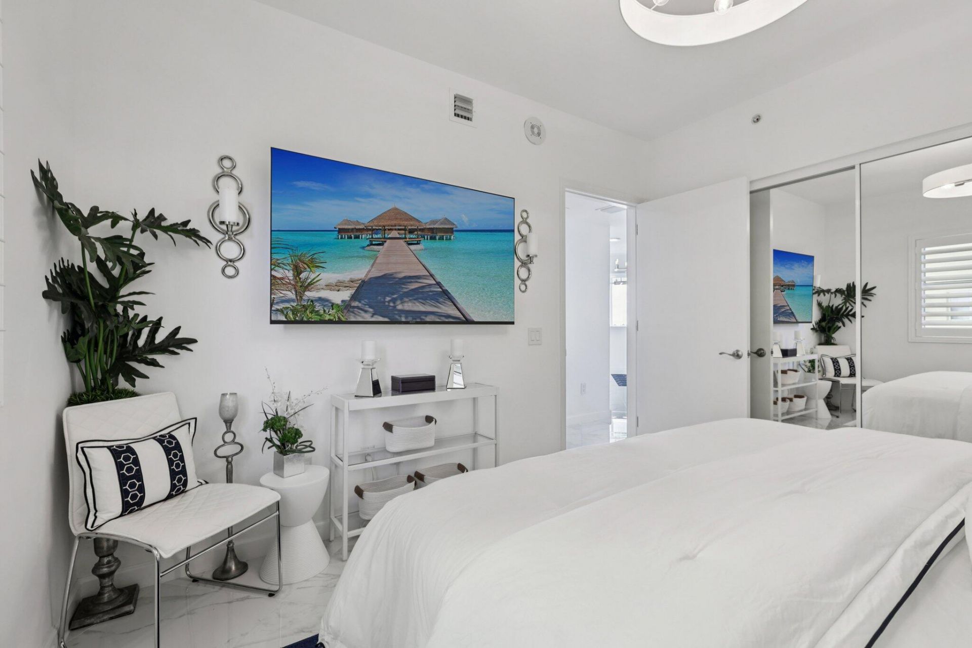 2640 Lake Shore Drive, Unit 507, Riviera Beach, FL 33404 Photo