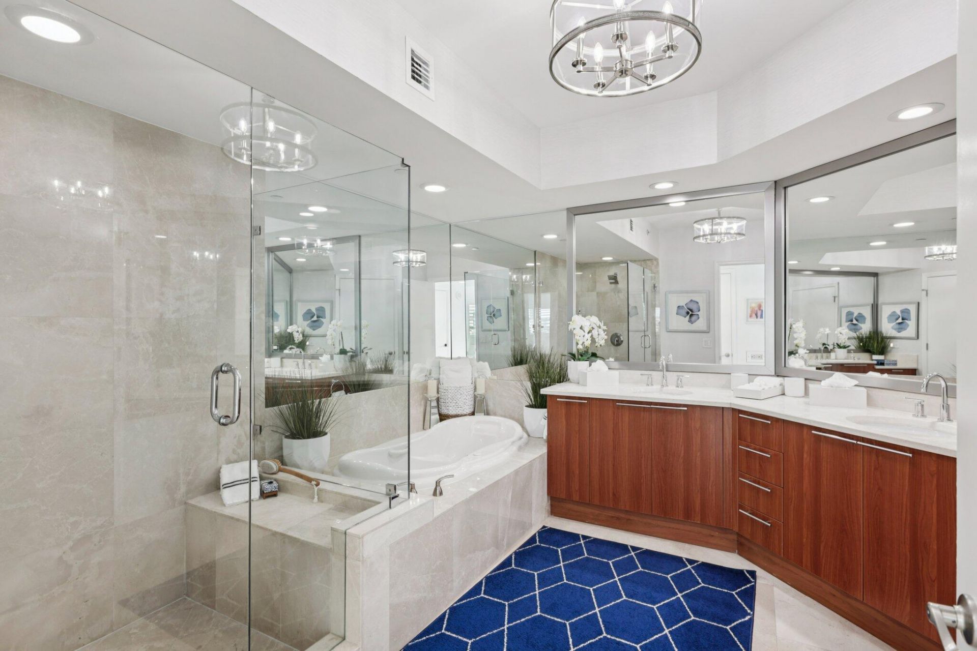 2640 Lake Shore Drive, Unit 507, Riviera Beach, FL 33404 Photo