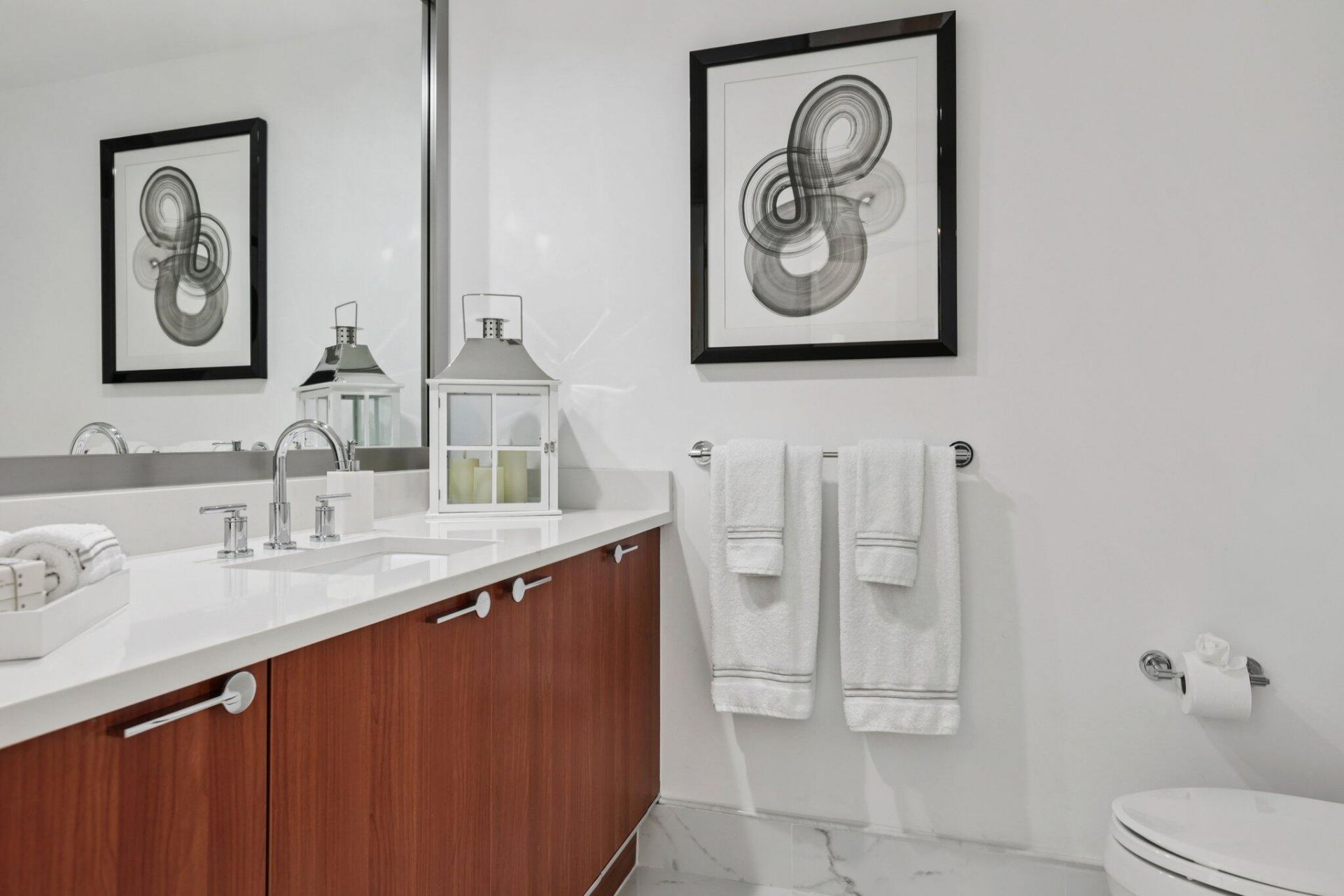 2640 Lake Shore Drive, Unit 507, Riviera Beach, FL 33404 Photo