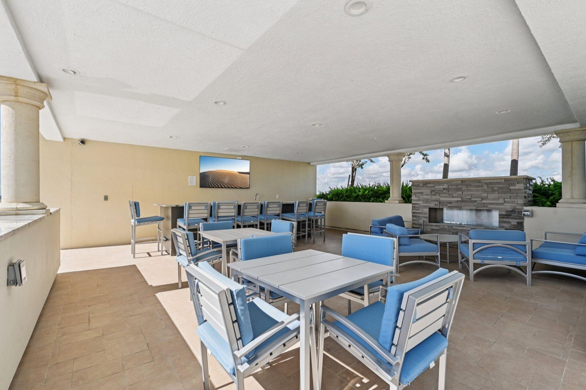 2640 Lake Shore Drive, Unit 507, Riviera Beach, FL 33404 Photo