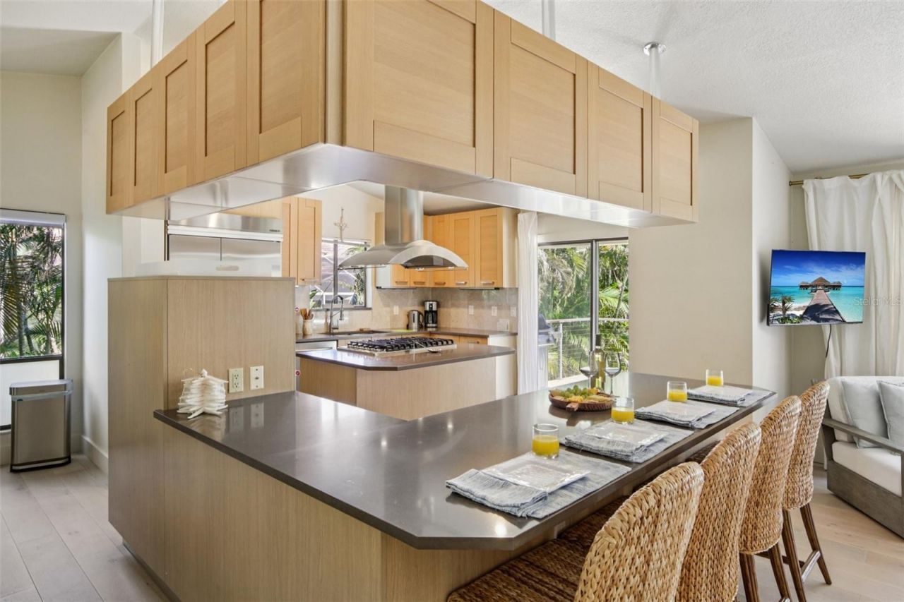 3390 Bayou Sound, Longboat Key, FL 34228 Photo