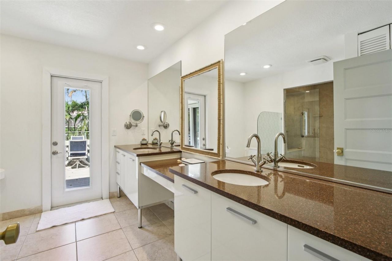 3390 Bayou Sound, Longboat Key, FL 34228 Photo