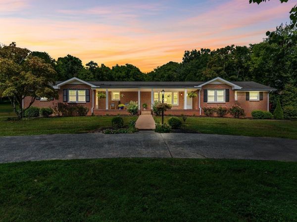 467 Dry Creek Rd, Goodlettsville, TN 37072