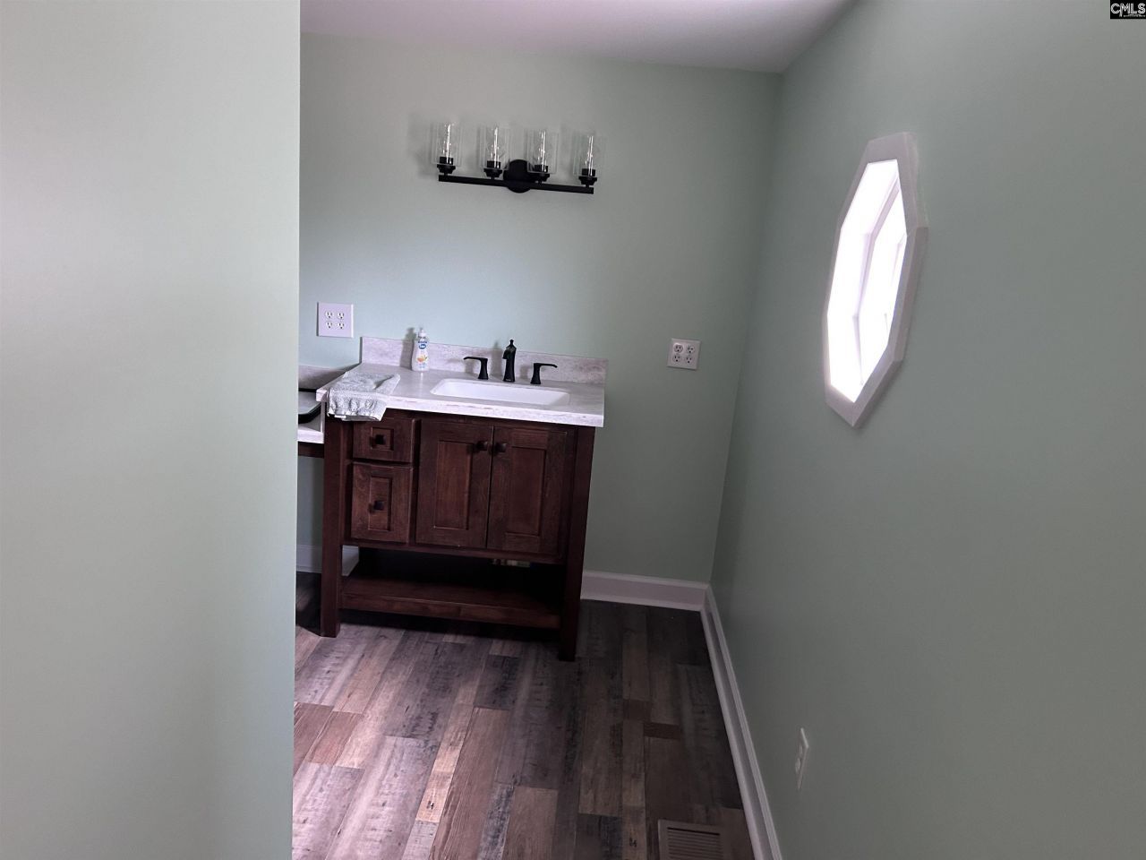 131 Cotney Road Road Photo 11