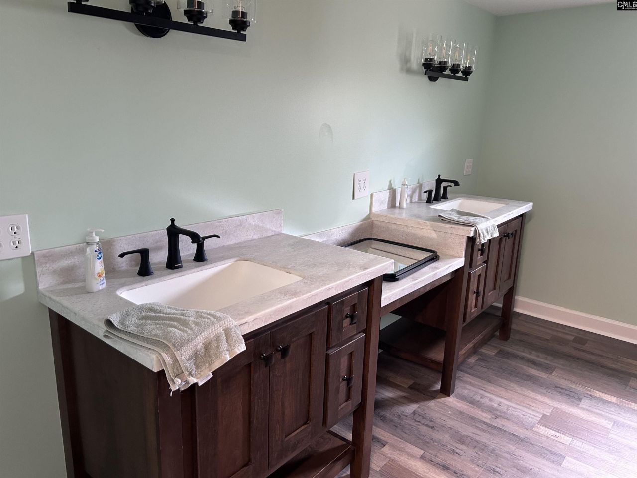 131 Cotney Road Road Photo 12