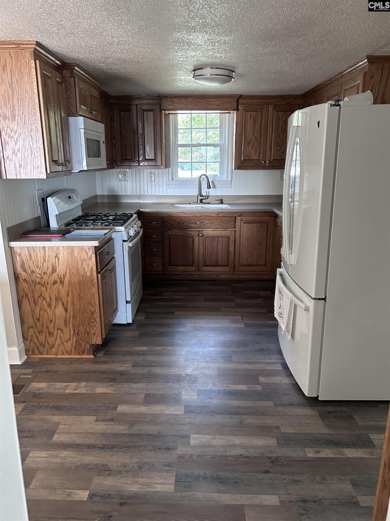 131 Cotney Road Road Photo 5