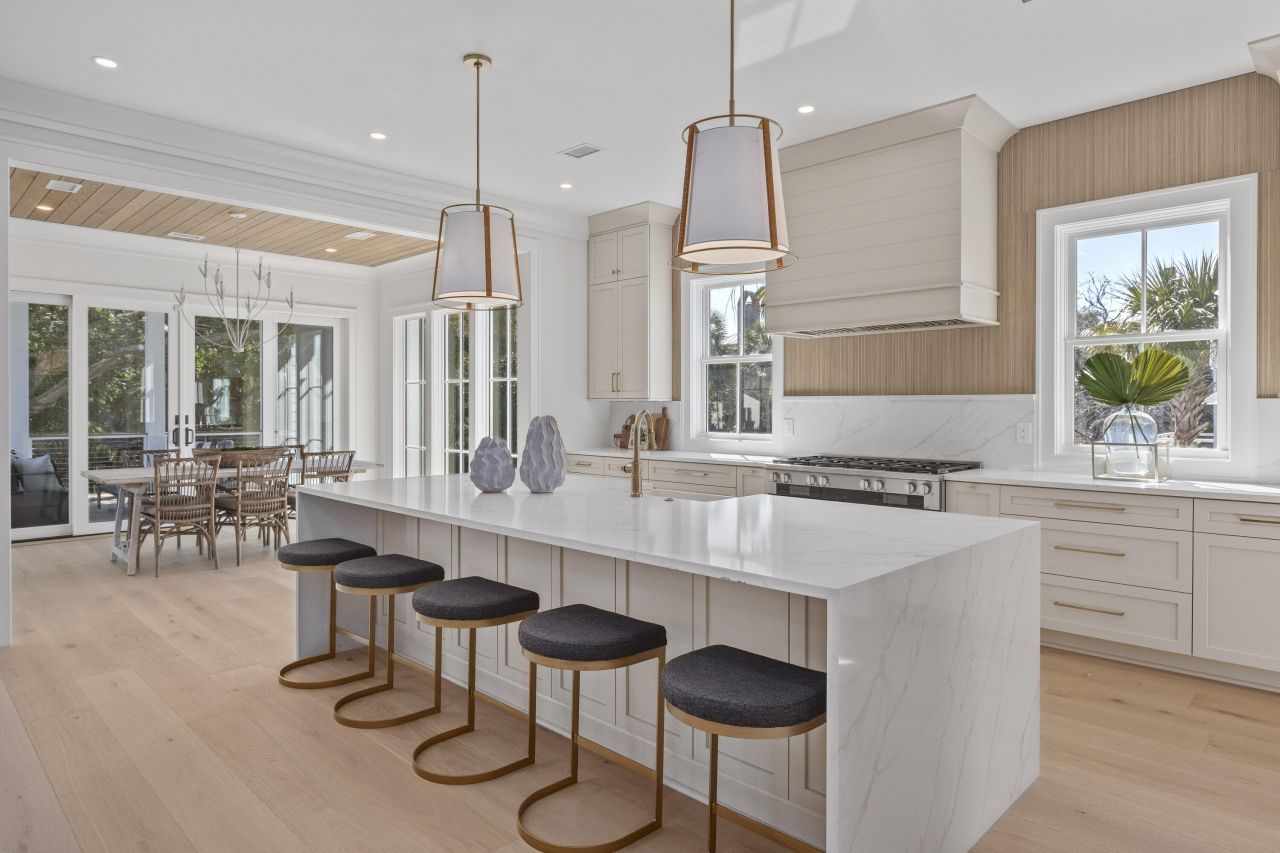 2923 Middle Street Photo 11