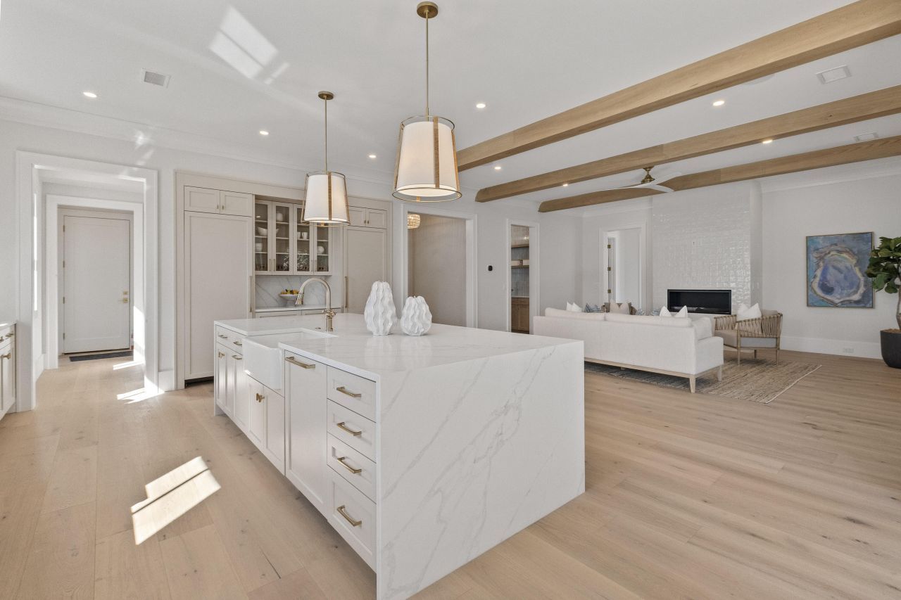 2923 Middle Street Photo 14