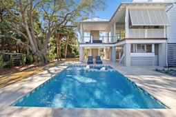 2923 Middle Street photo 4