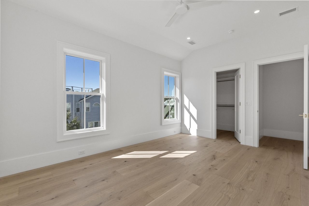 2923 Middle Street Photo 46