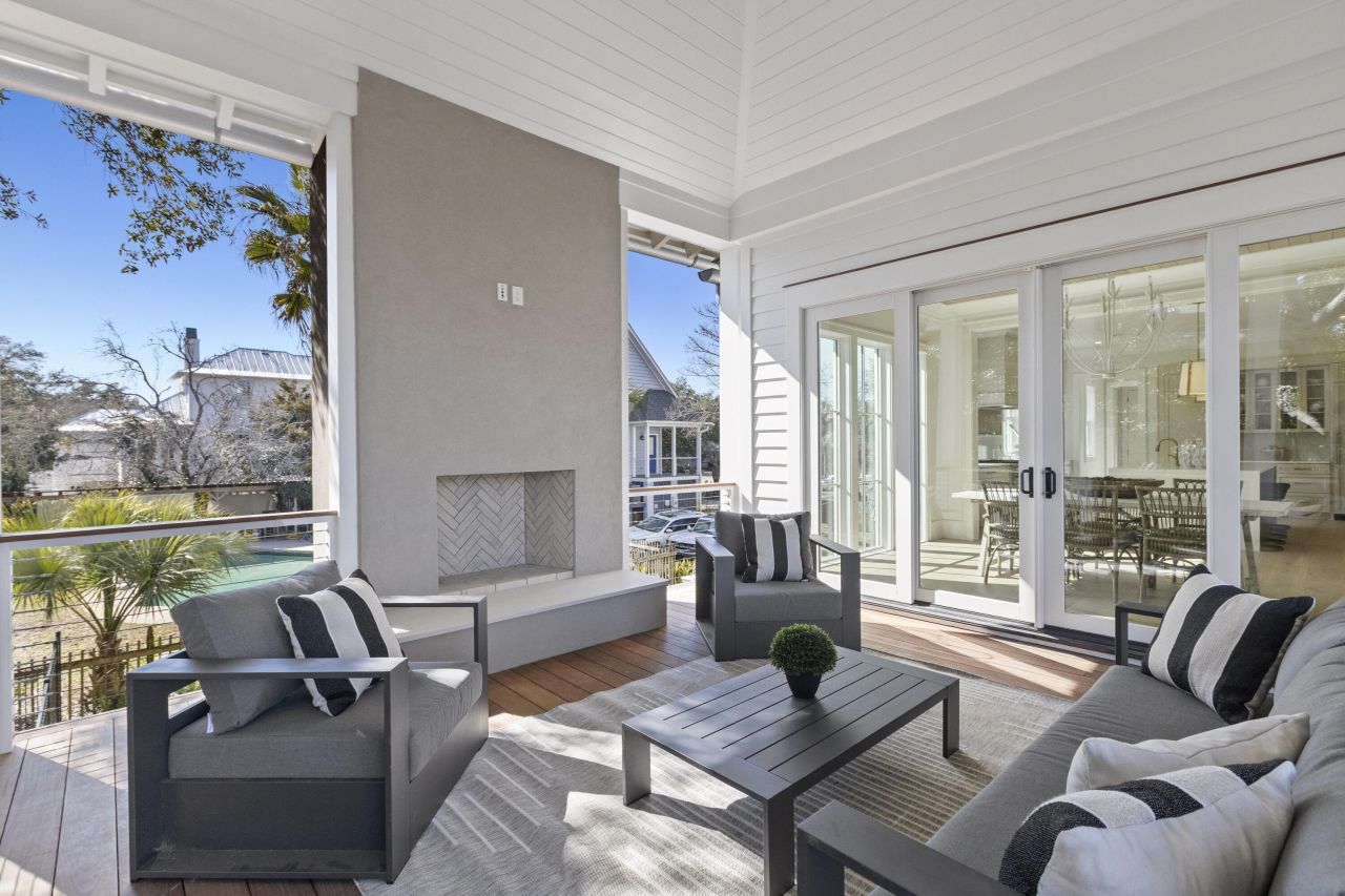 2923 Middle Street Photo 52