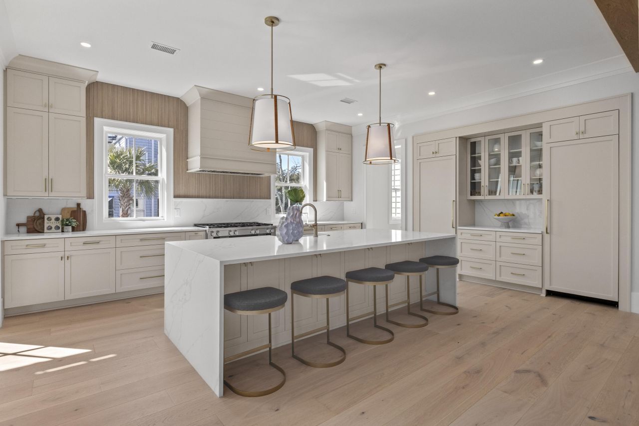 2923 Middle Street Photo 8