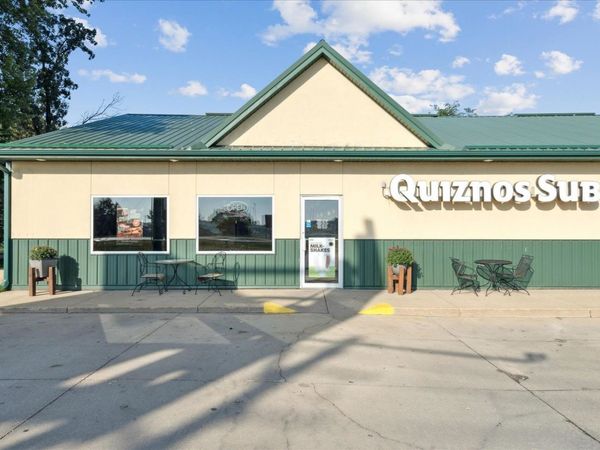 1426 SE 9th Street, Dyersville, IA 52040