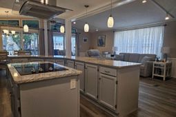 355 Meadowlark Dr. photo 4