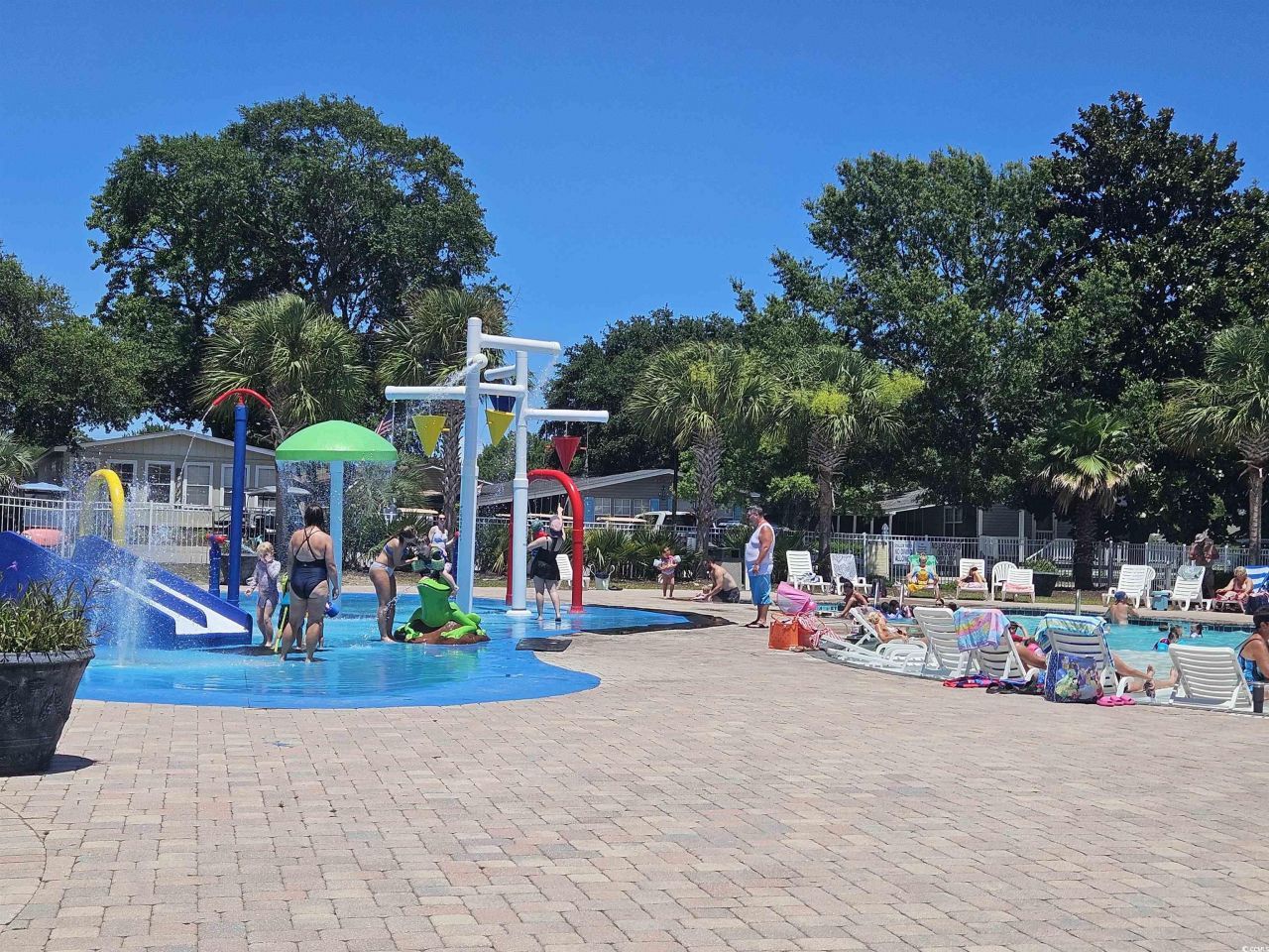 355 Meadowlark Dr. Photo 32