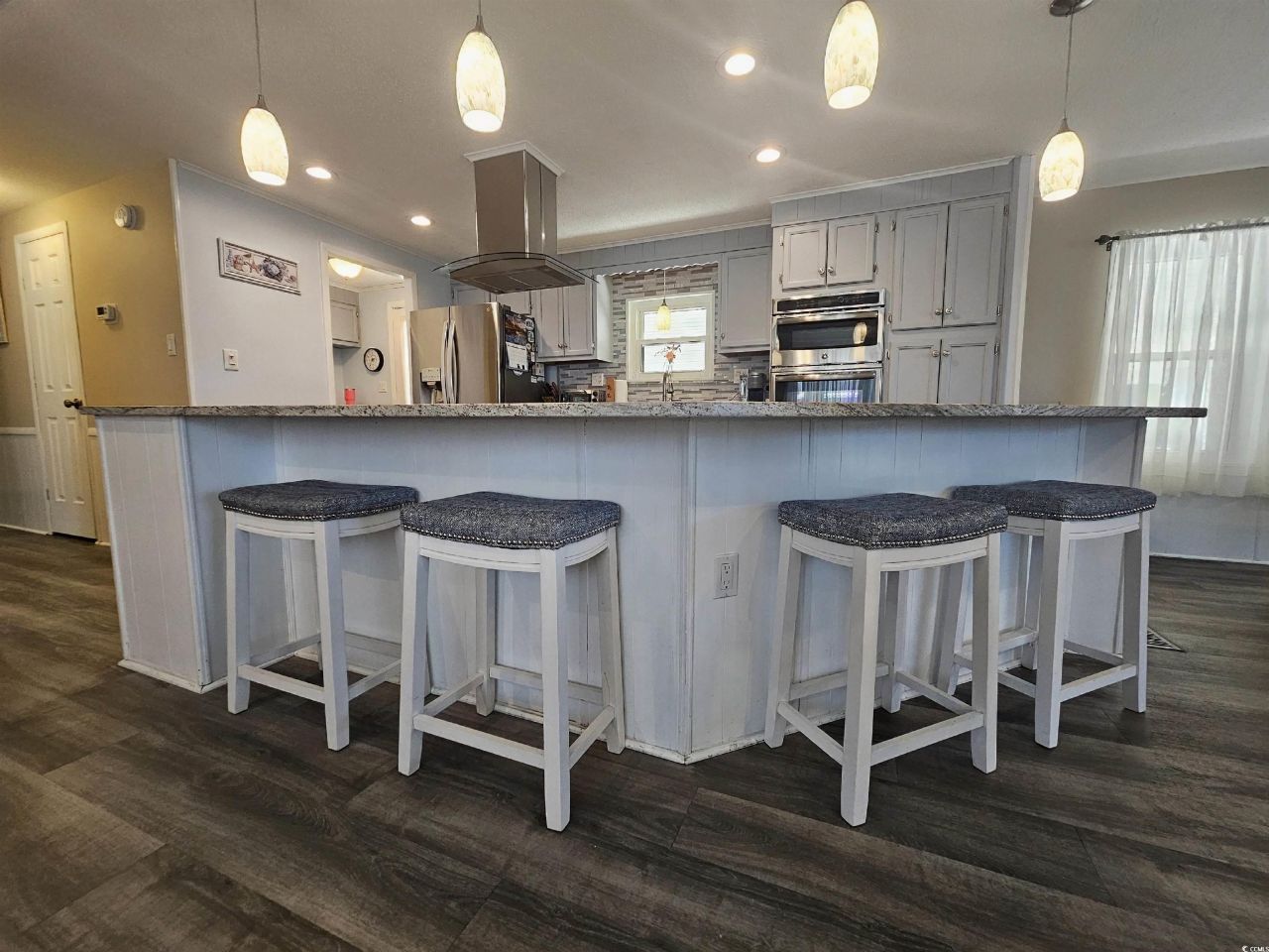 355 Meadowlark Dr. Photo 8