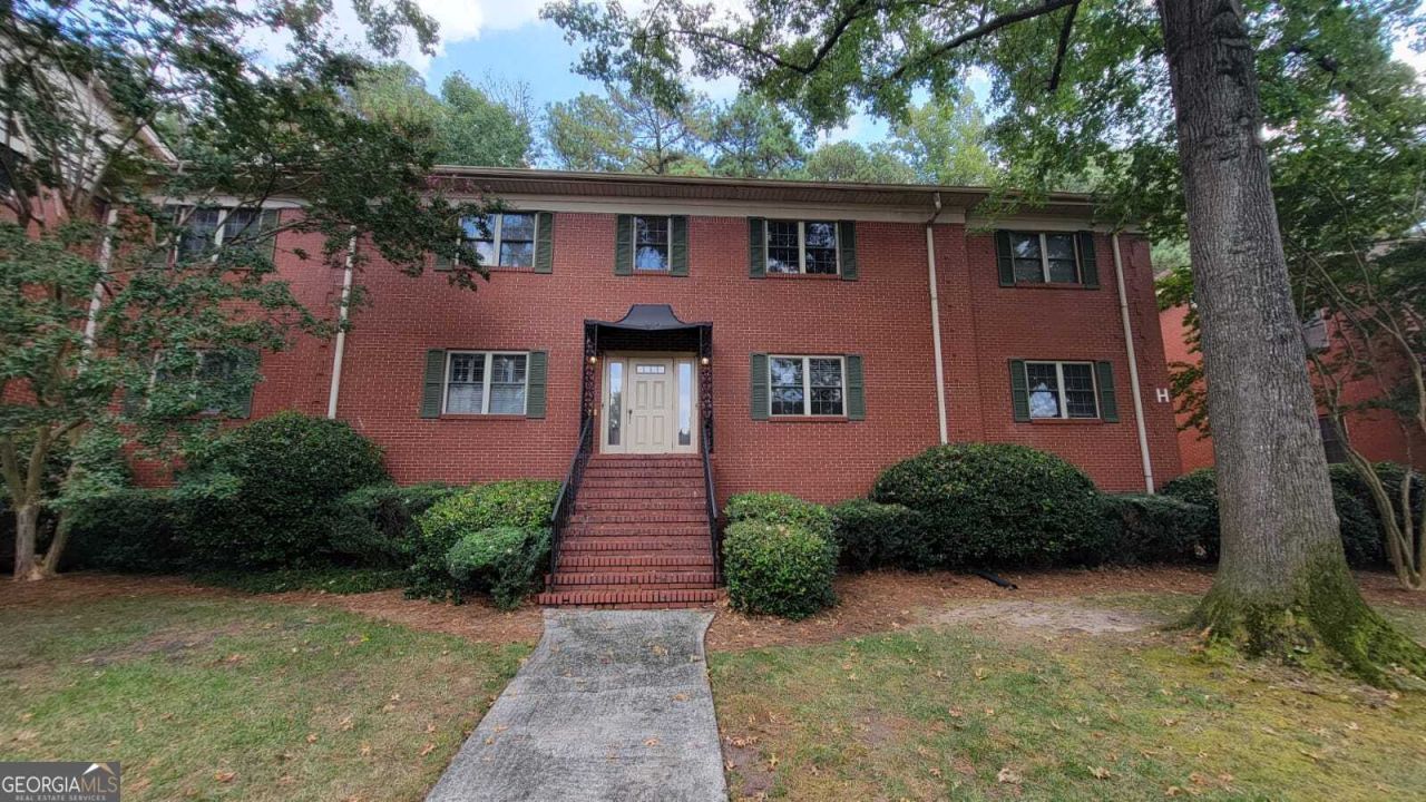 430 Lindbergh Drive, Unit H2, Atlanta, GA 30305 Main Photo