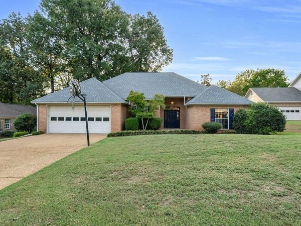 113 Bellwood, Starkville, MS 39759