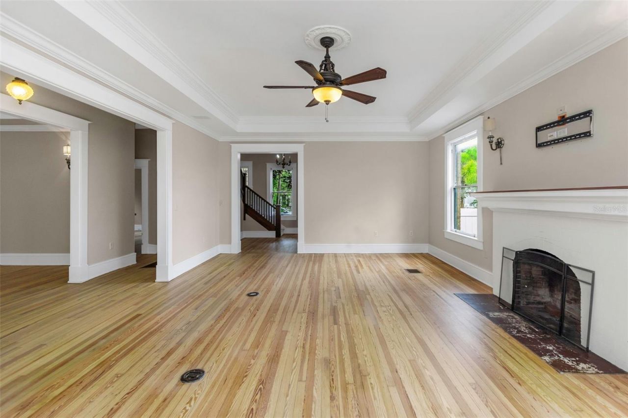 950 12th Street N, Saint Petersburg, FL 33705 Photo