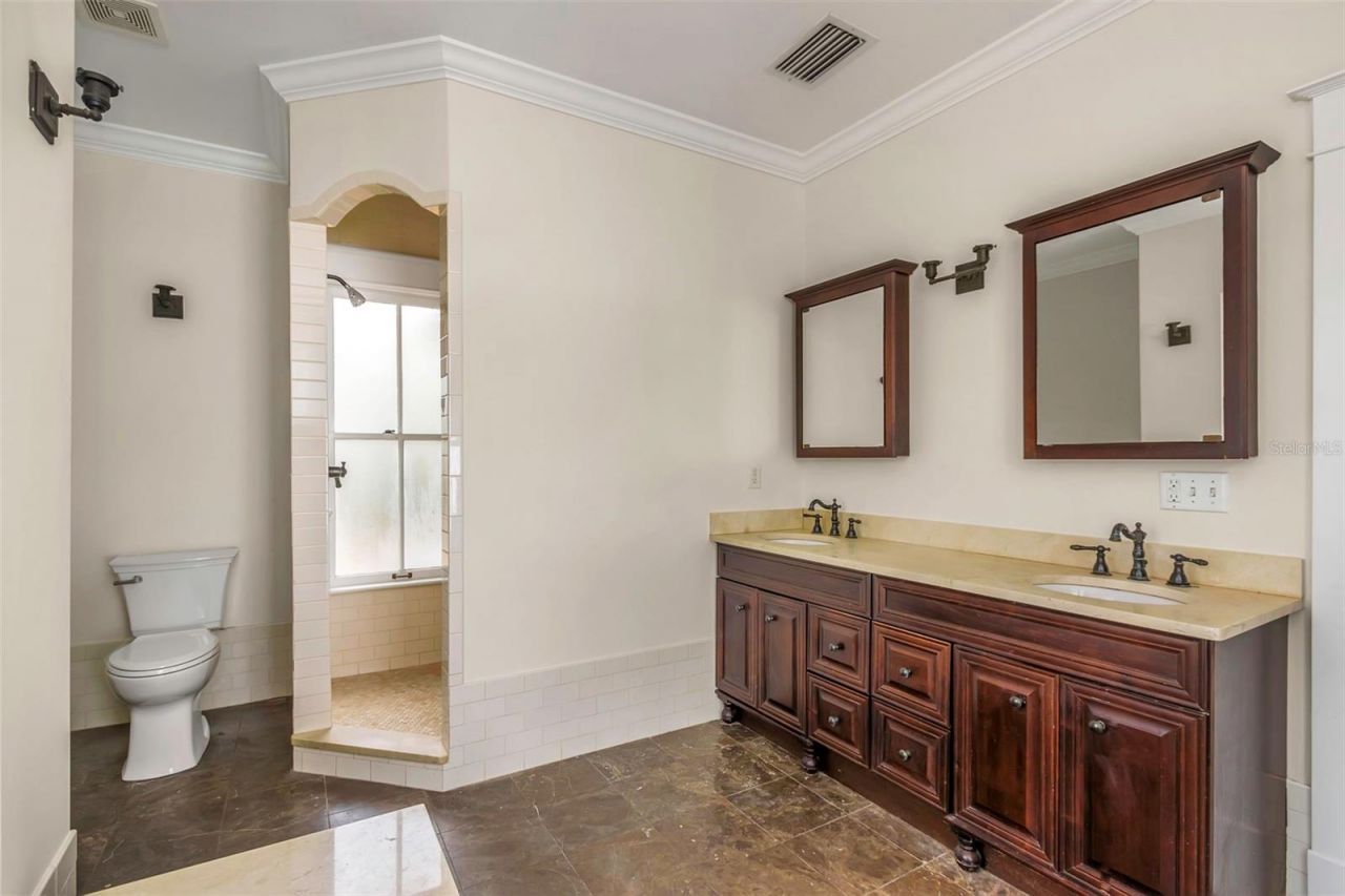 950 12th Street N, Saint Petersburg, FL 33705 Photo