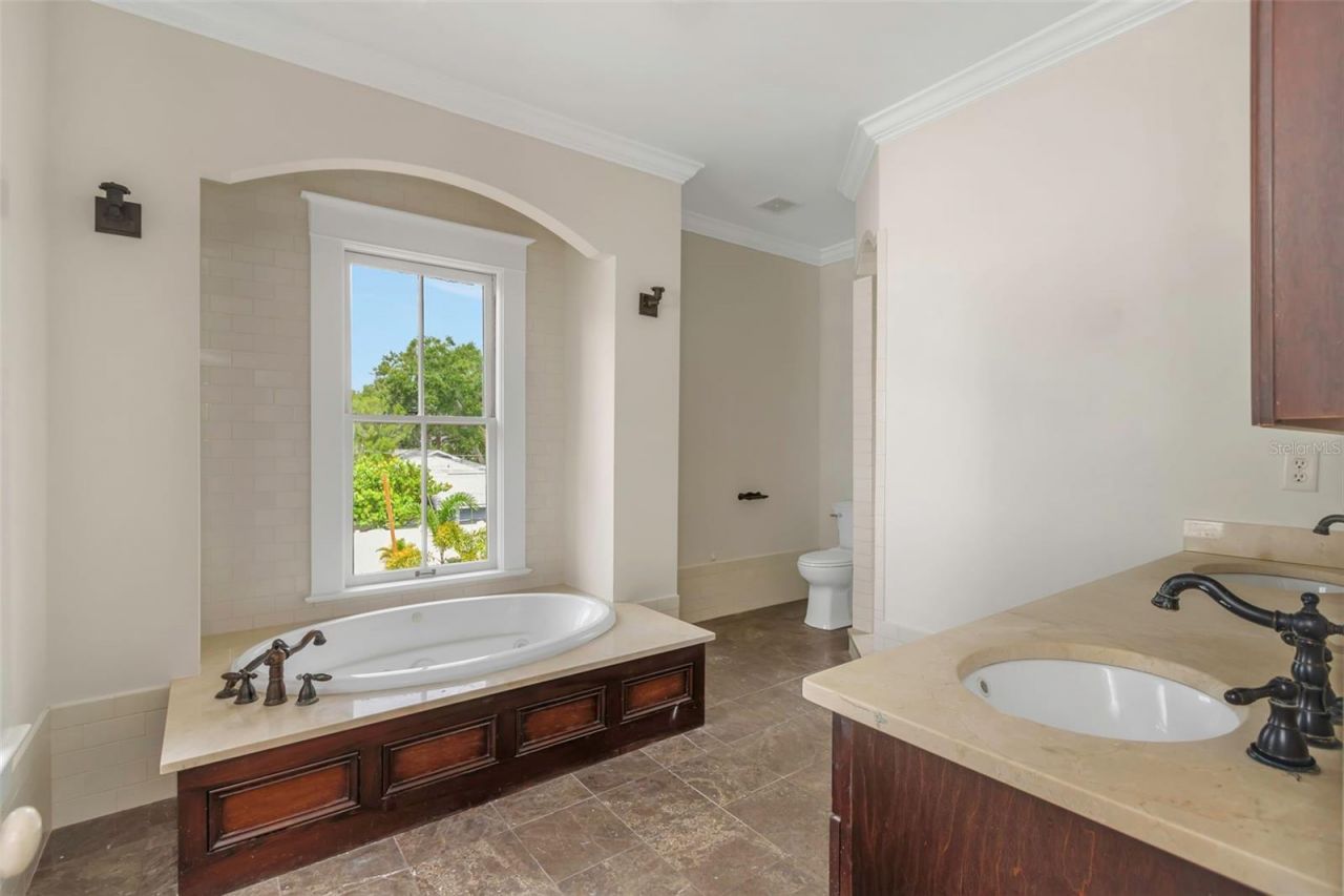 950 12th Street N, Saint Petersburg, FL 33705 Photo