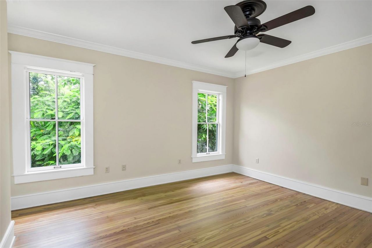 950 12th Street N, Saint Petersburg, FL 33705 Photo