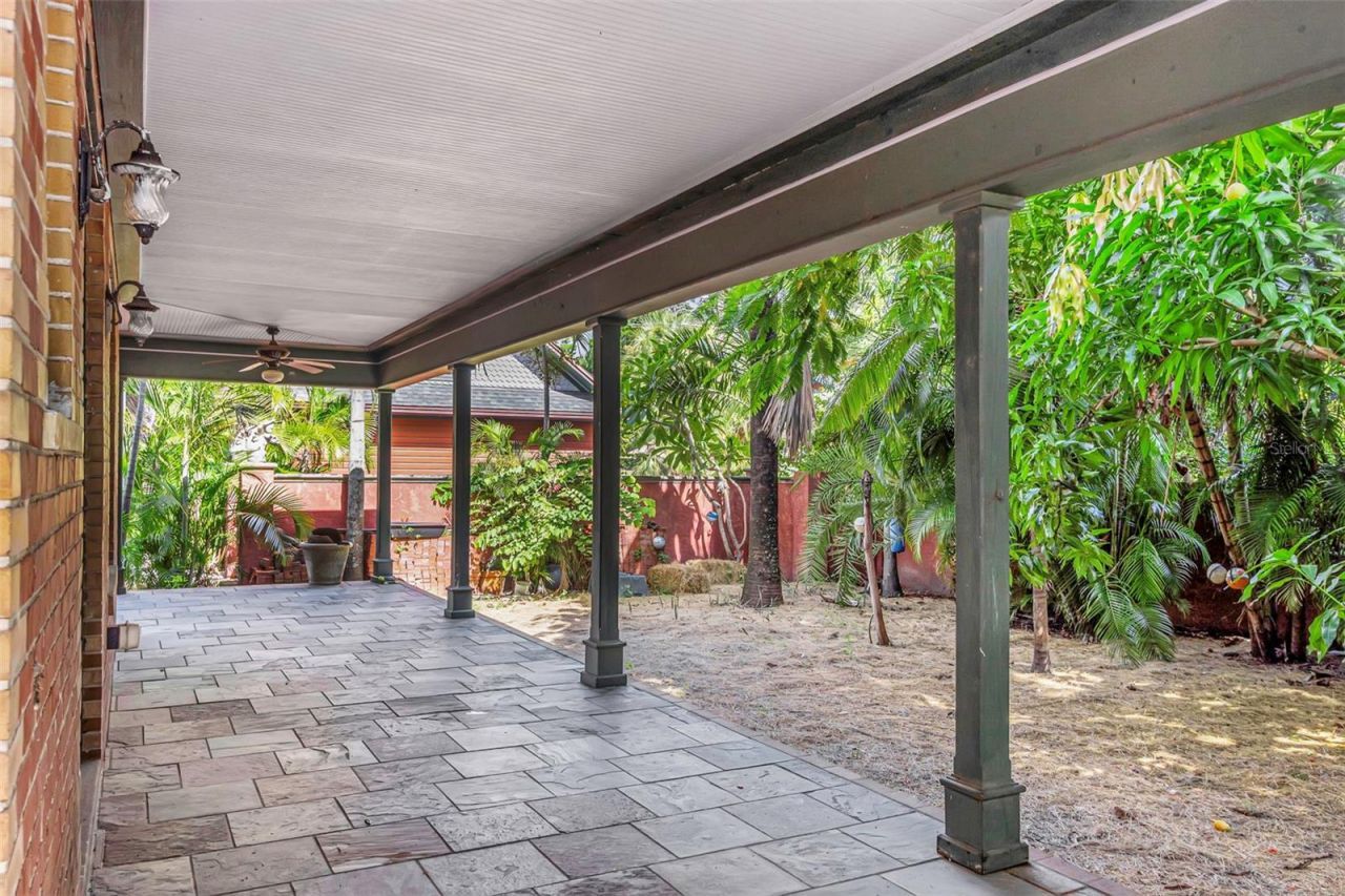 950 12th Street N, Saint Petersburg, FL 33705 Photo