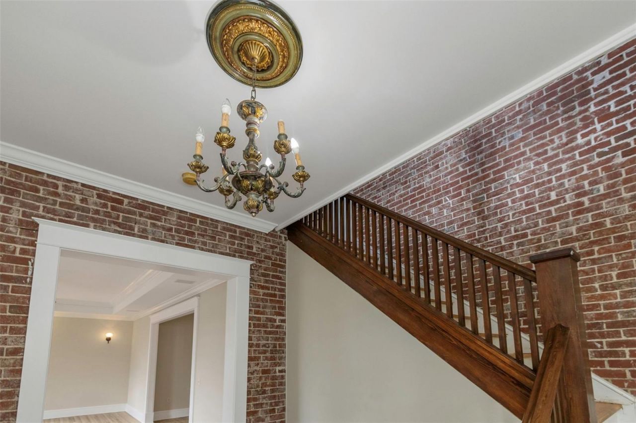 950 12th Street N, Saint Petersburg, FL 33705 Photo