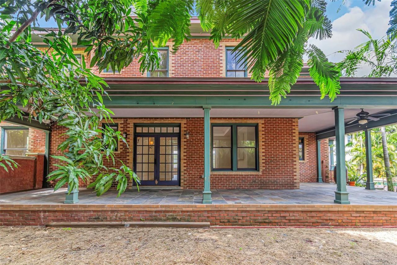 950 12th Street N, Saint Petersburg, FL 33705 Photo