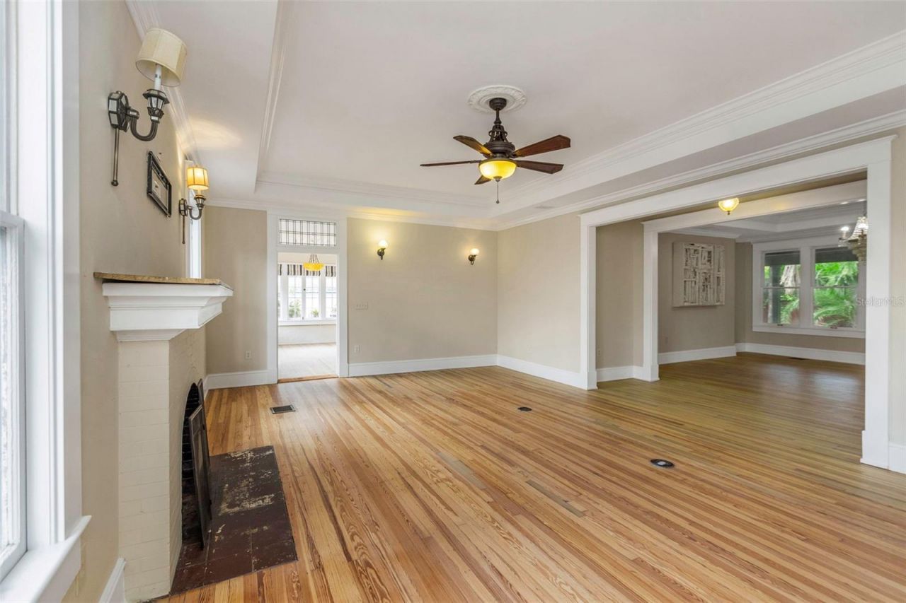 950 12th Street N, Saint Petersburg, FL 33705 Photo