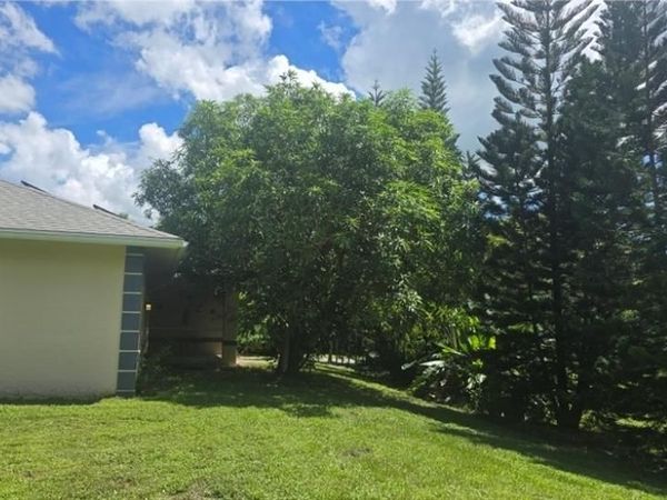 2831 White BLVD, NAPLES, FL 34117