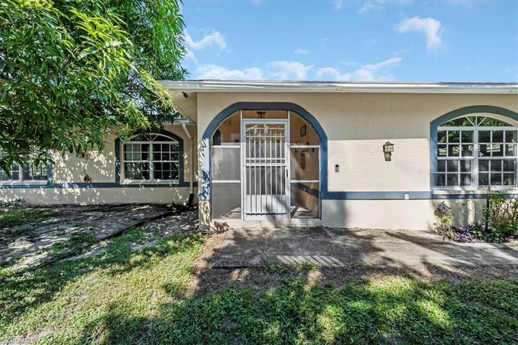 2831 White Blvd, Naples, FL 34117 Photo