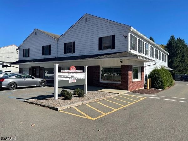 440 County Road 513, Califon, NJ 07830